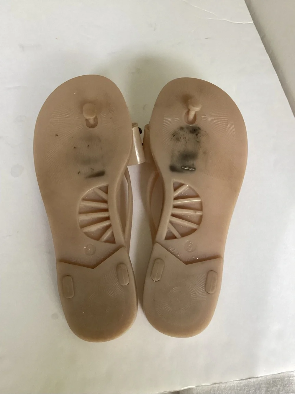 Kate Spade Jelly Bow Sandals Nude Rhinestone Studded Flip Flops Size 6